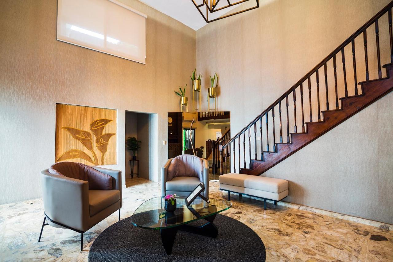 San Jose Suites Boutique Linares Екстериор снимка